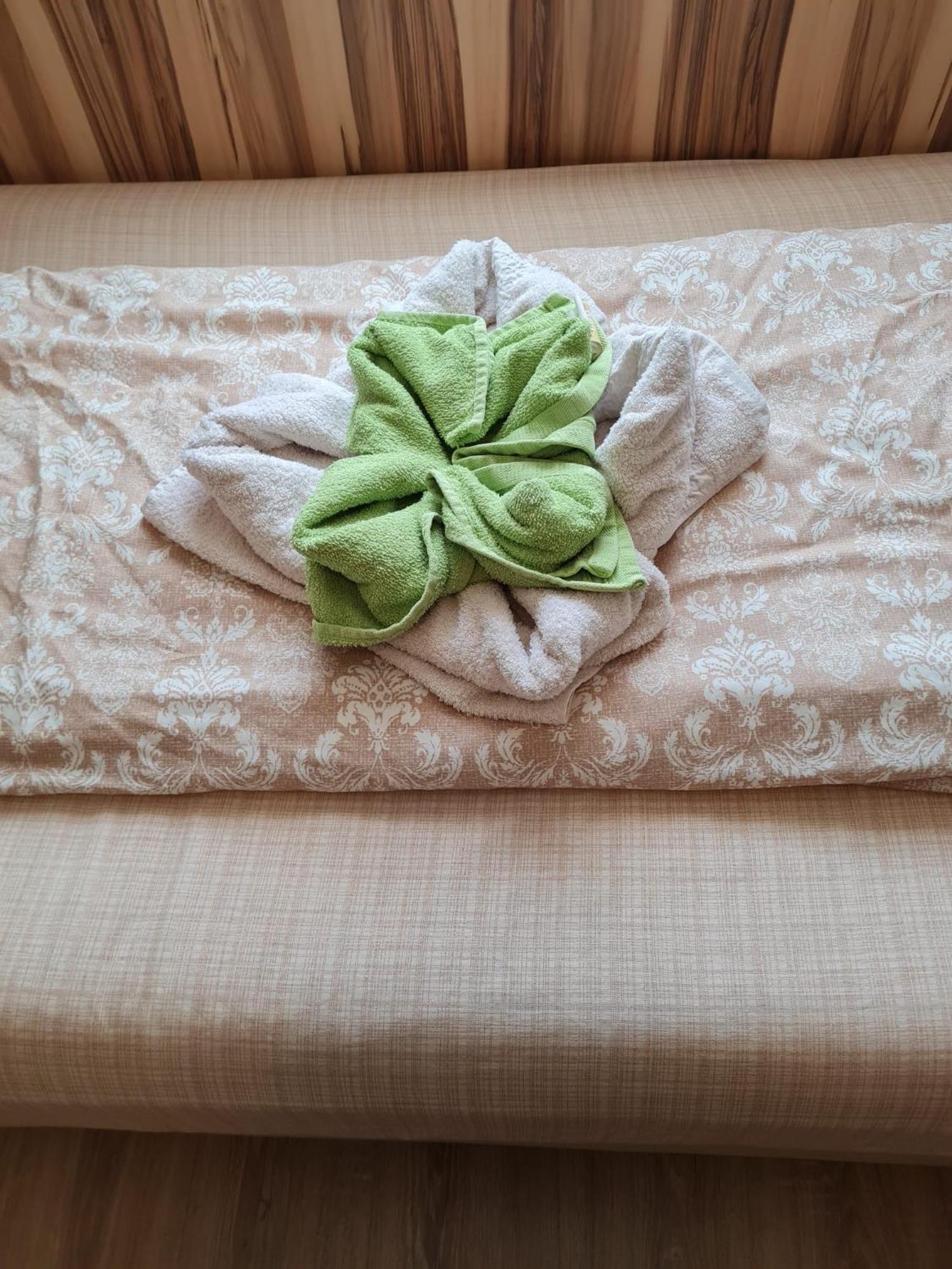 "Am Limes" Hotel Enns Esterno foto
